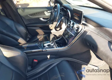 2016 Mercedes-Benz C 300 Sport 4Matic из США, поврежденный, VIN 55SWF4KB9GU105533